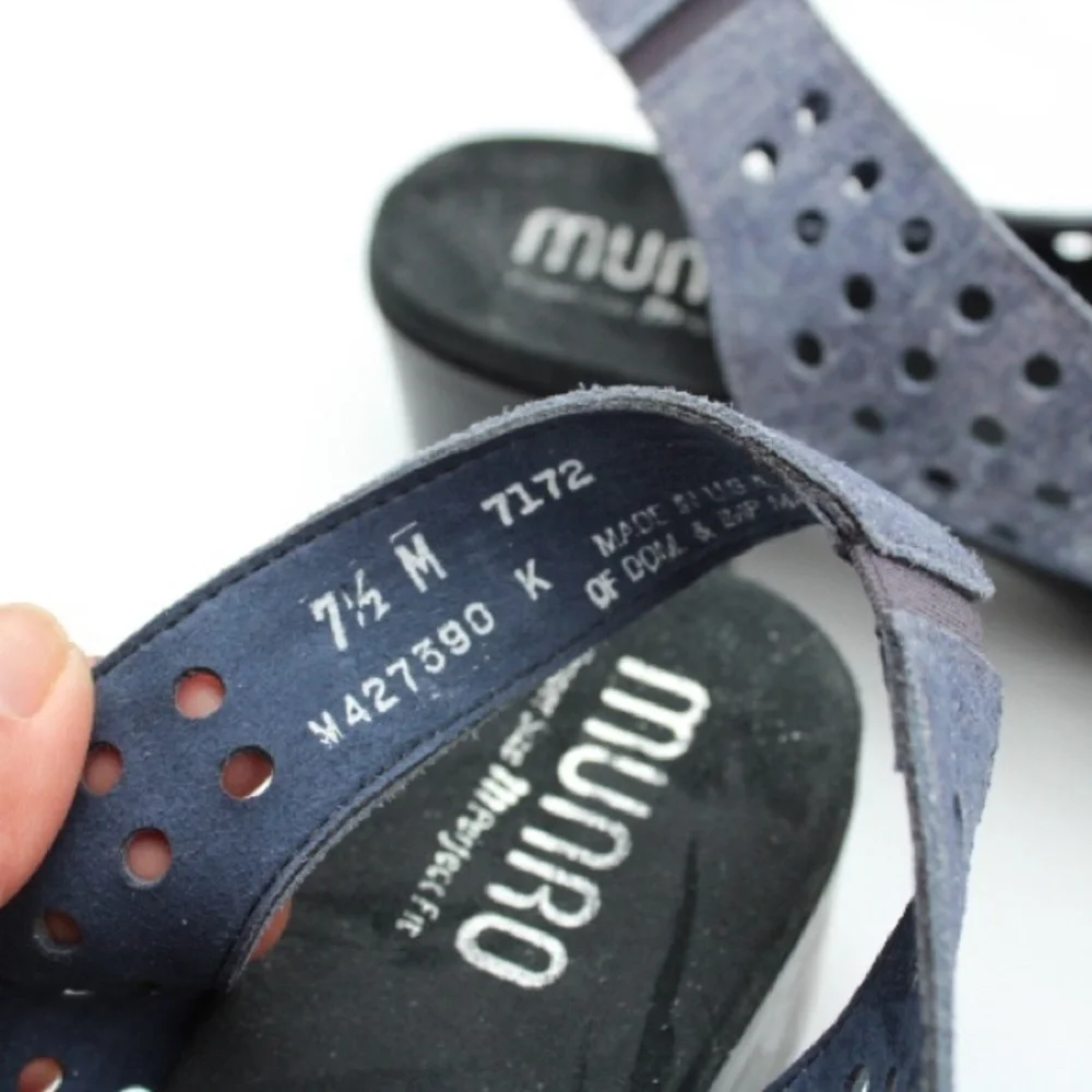 Munro Mickee sling back sandals
